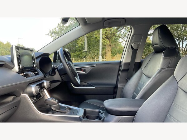 Used Toyota RAV4 2021 for sale - 76200182: Photo 12