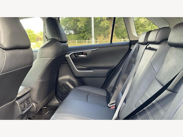 Used Toyota RAV4 2021 for sale - 76200182: Photo 15