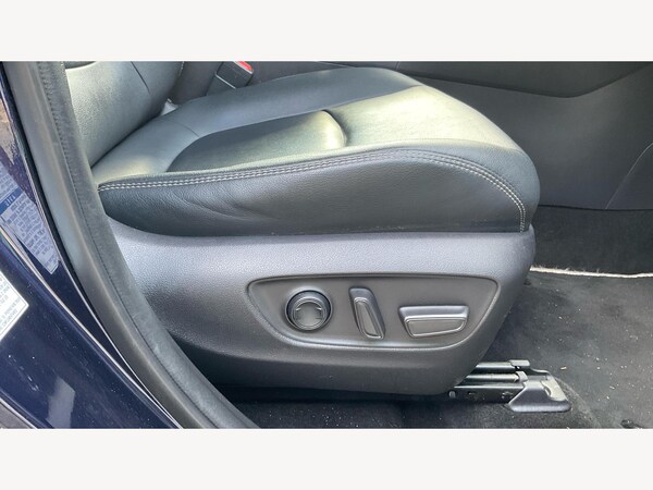 Used Toyota RAV4 2021 for sale - 76200182: Photo 26