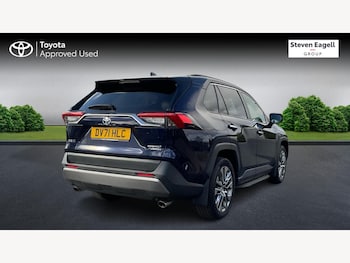 Used Toyota RAV4 2021 for sale - 76200182: Photo 2