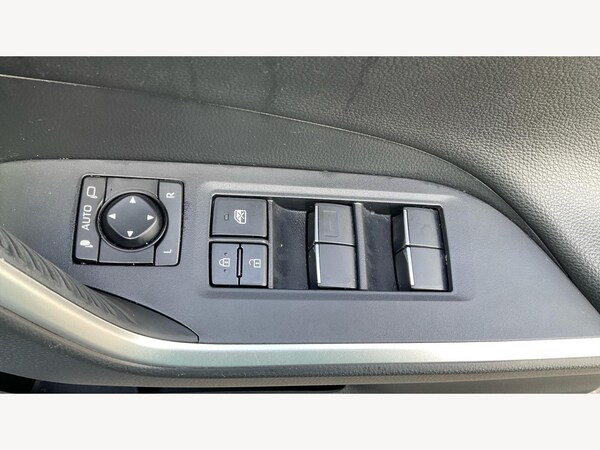 Used Toyota RAV4 2021 for sale - 76200182: Photo 40