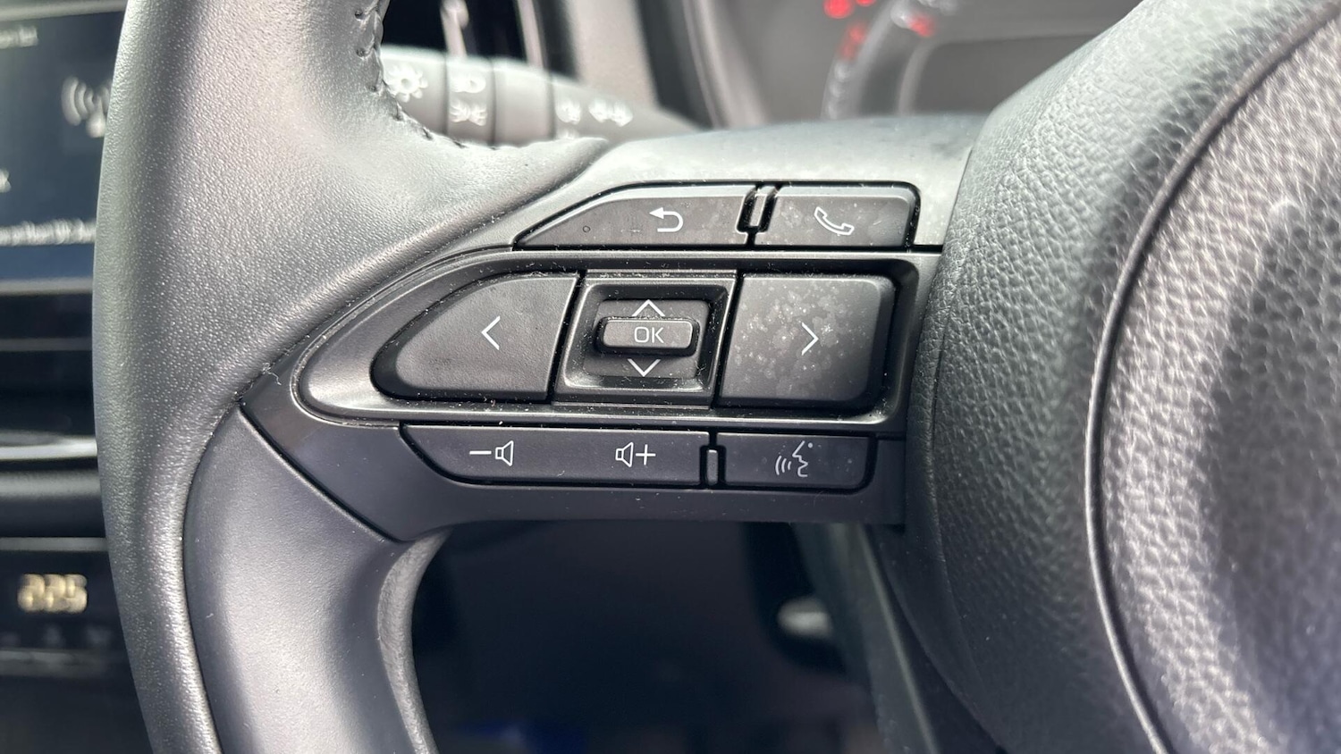 Used Toyota Aygo X 2023 for sale - 76317980: Photo 34