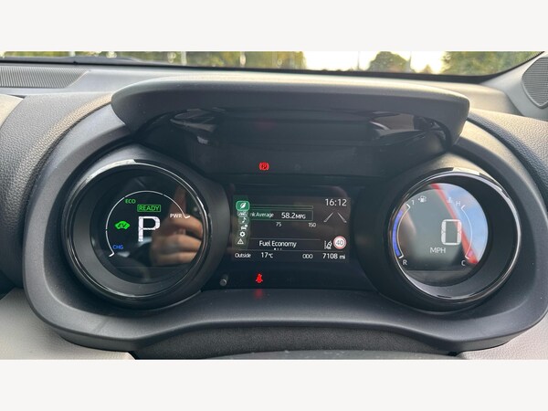 Used Toyota Yaris 2023 for sale - 76226644: Photo 11