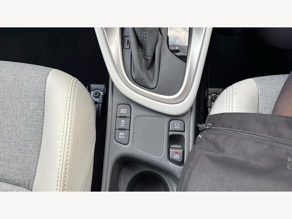 Used Toyota Yaris 2023 for sale - 76226644: Photo 38