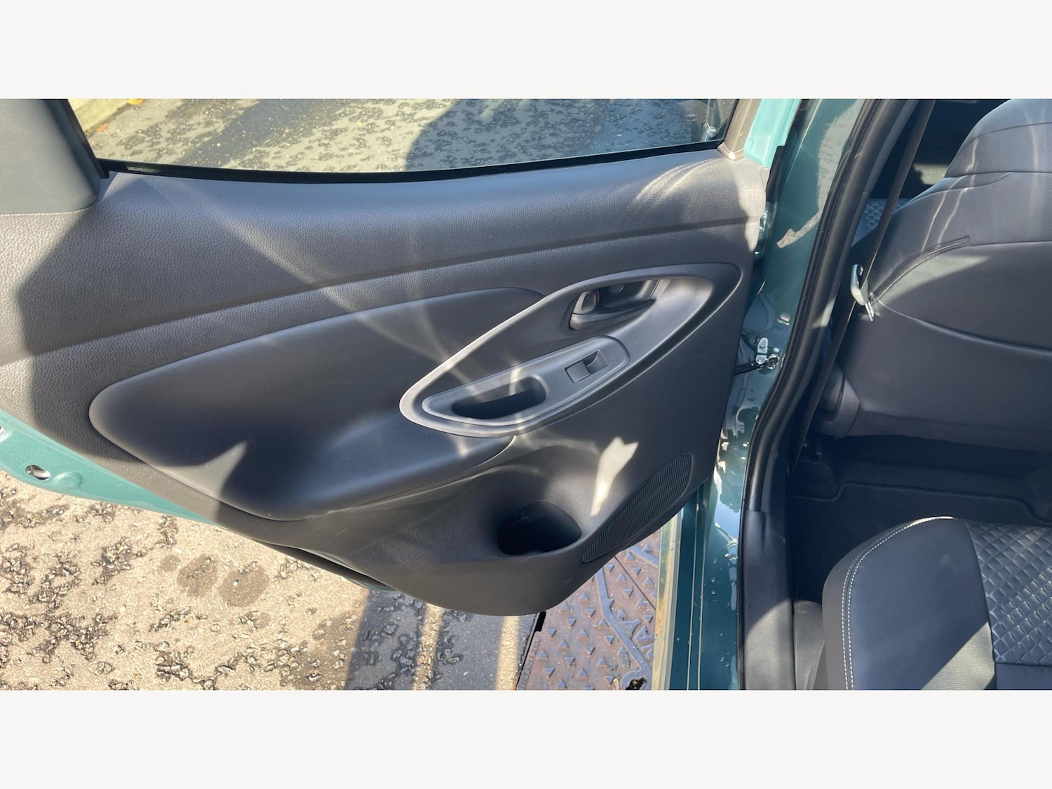 Used Toyota Yaris 2025 for sale - 76432126: Photo 30