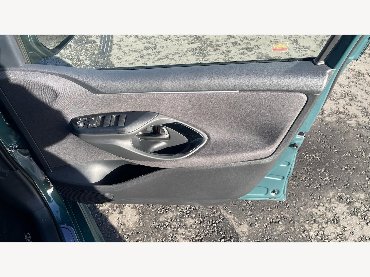 Used Toyota Yaris 2025 for sale - 76432126: Photo 31