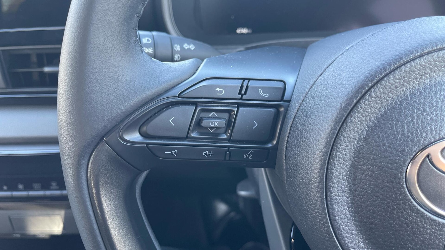 Used Toyota Yaris 2025 for sale - 76432126: Photo 35