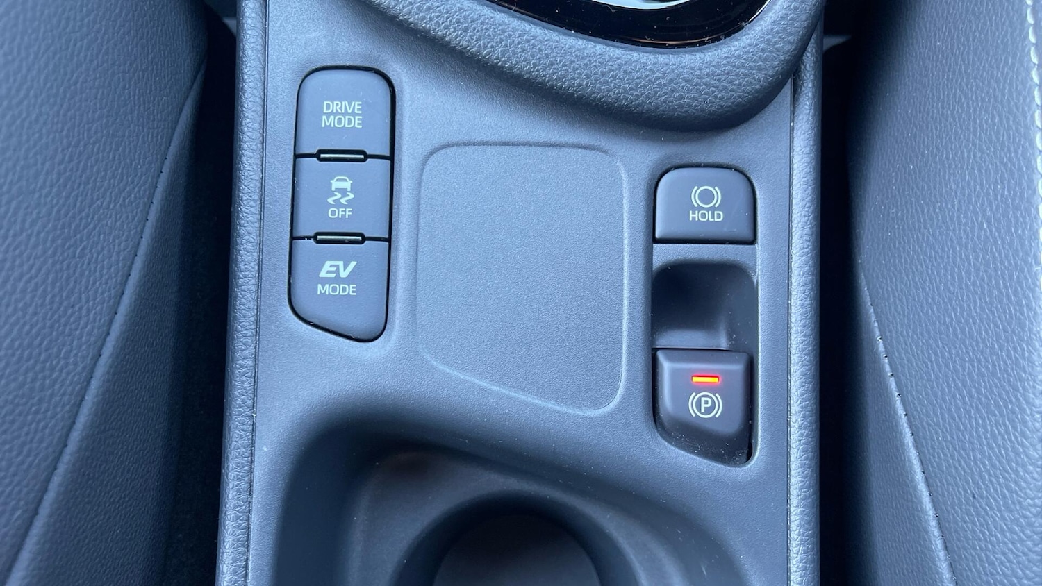 Used Toyota Yaris 2025 for sale - 76432126: Photo 38