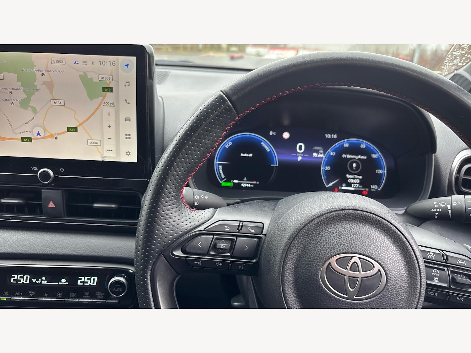 Used Toyota Yaris 2024 for sale - 77440369: Photo 10