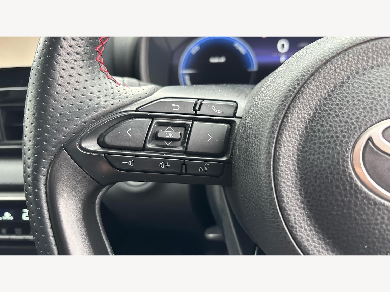 Used Toyota Yaris 2024 for sale - 77440369: Photo 26