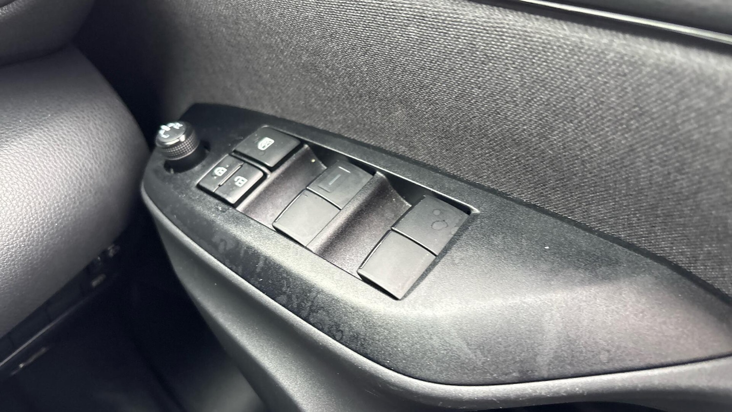 Used Toyota Yaris 2024 for sale - 77440369: Photo 33