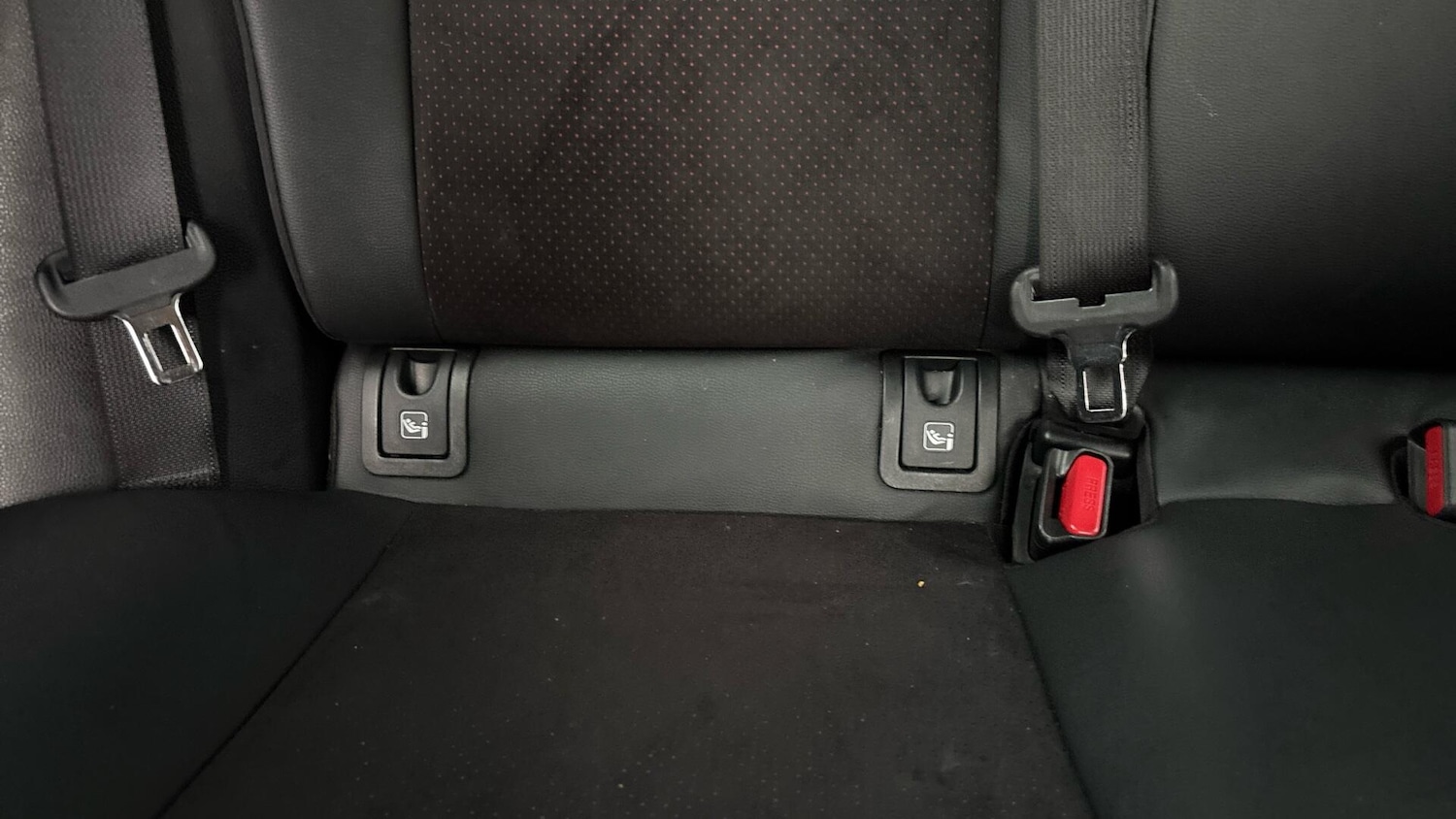 Used Toyota Yaris 2024 for sale - 77440369: Photo 34