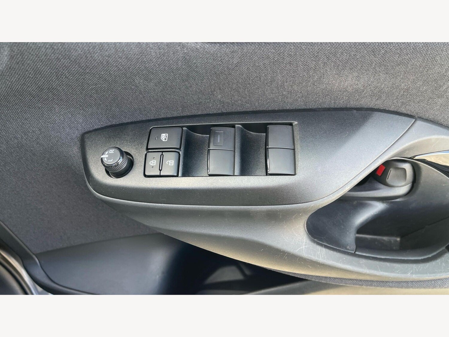 Used Toyota Yaris for sale - 78214293: Photo 32