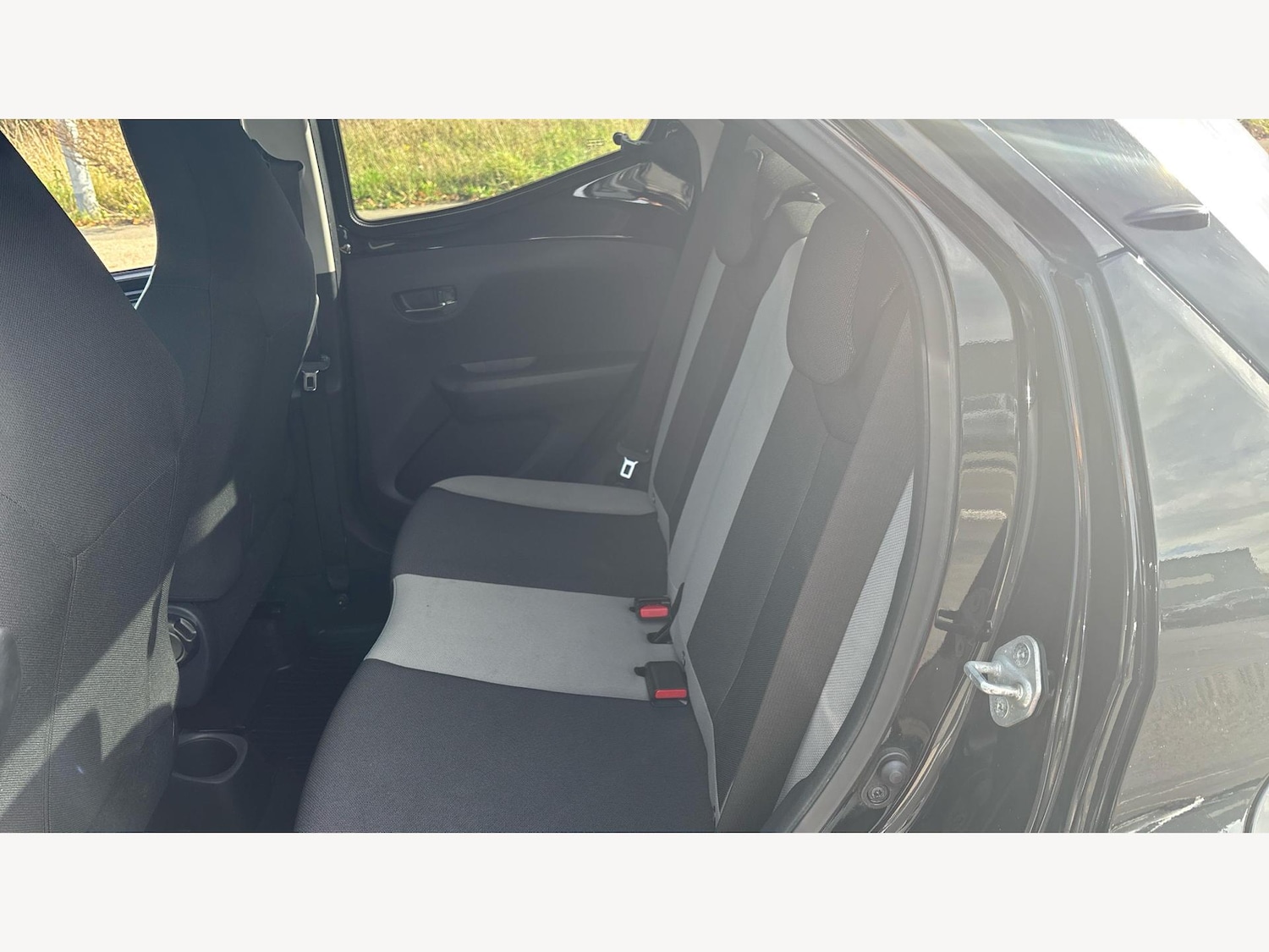 Used Toyota AYGO 2018 for sale - 76359862: Photo 15