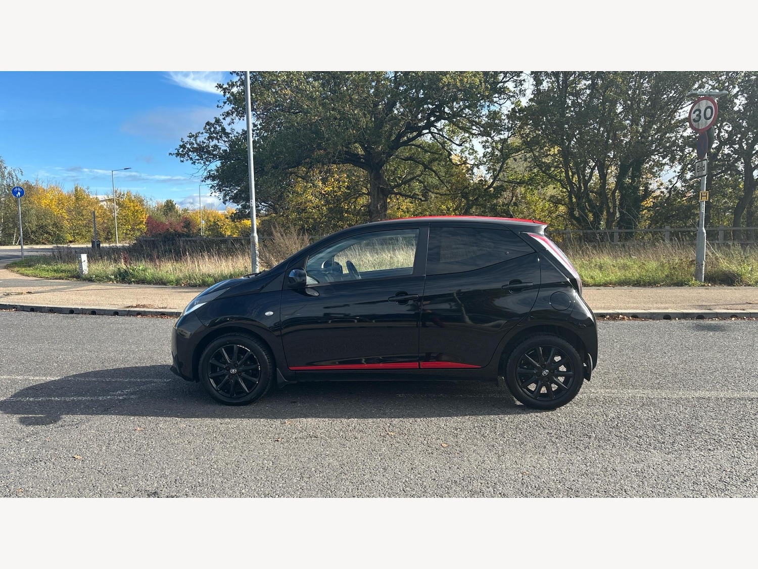 Used Toyota AYGO 2018 for sale - 76359862: Photo 19