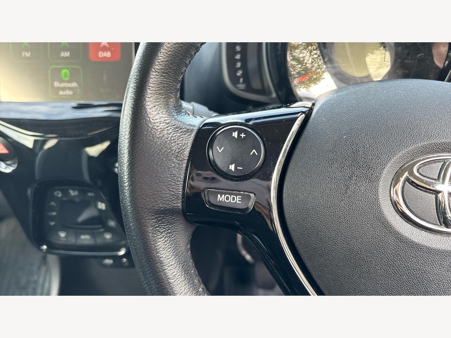 Used Toyota AYGO 2018 for sale - 76359862: Photo 22