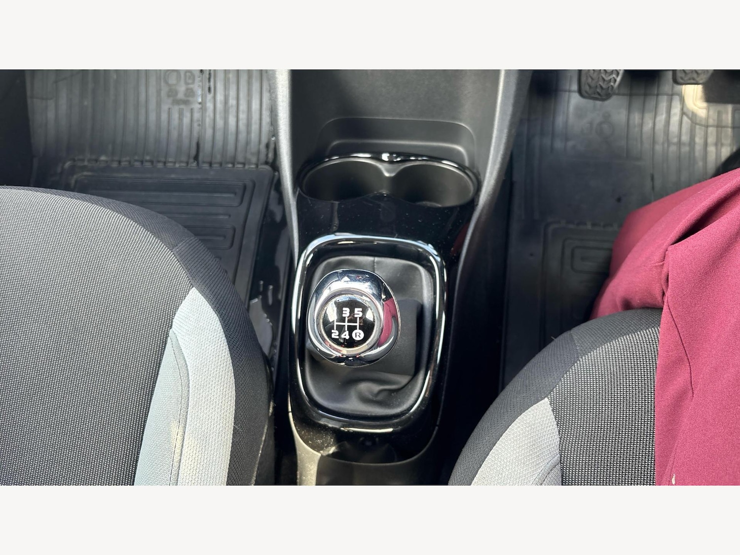 Used Toyota AYGO 2018 for sale - 76359862: Photo 26