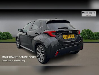 Used Toyota Yaris 2024 for sale - 77305742: Photo