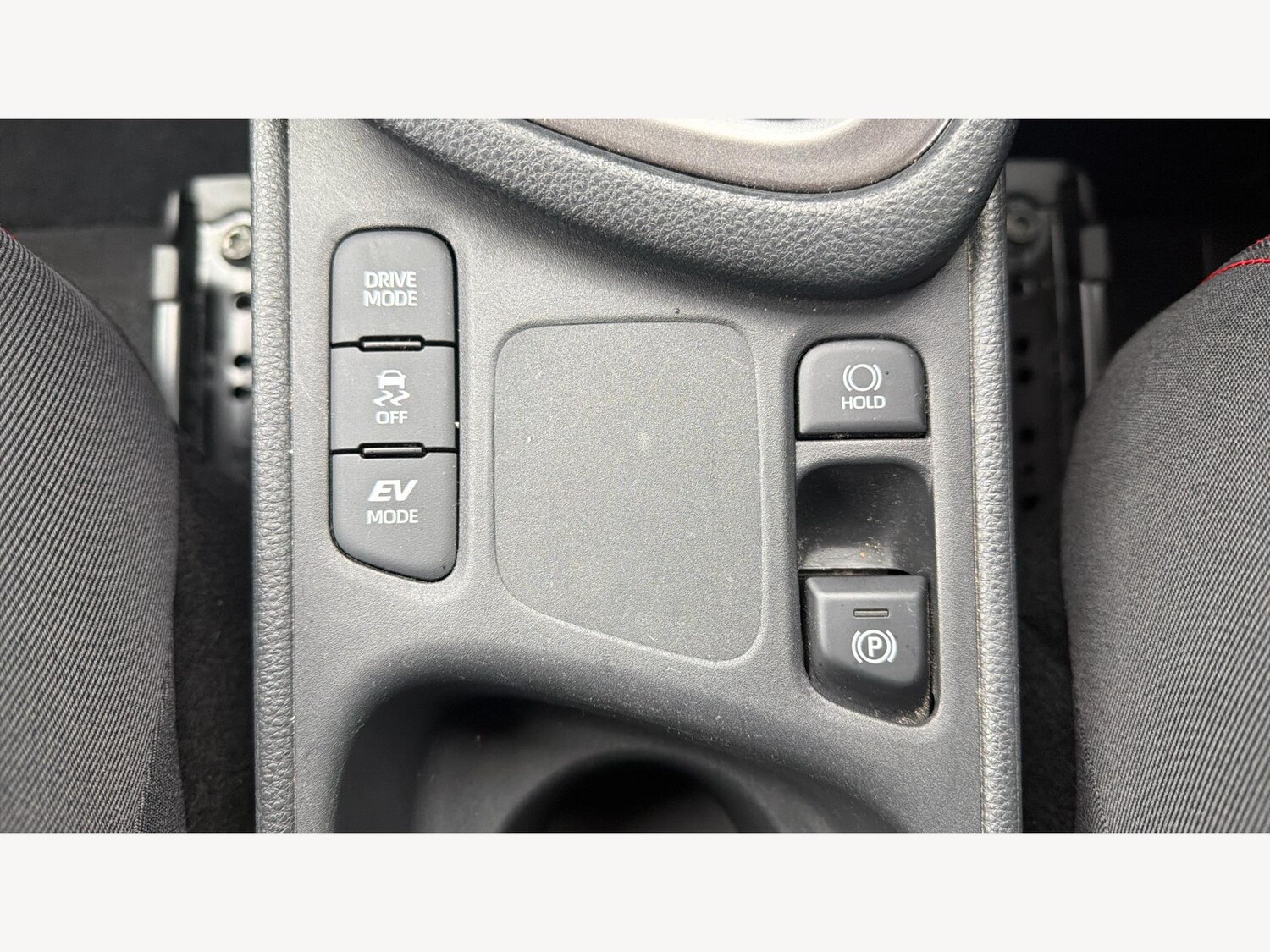 Used Toyota Yaris 2023 for sale - 77439723: Photo 31