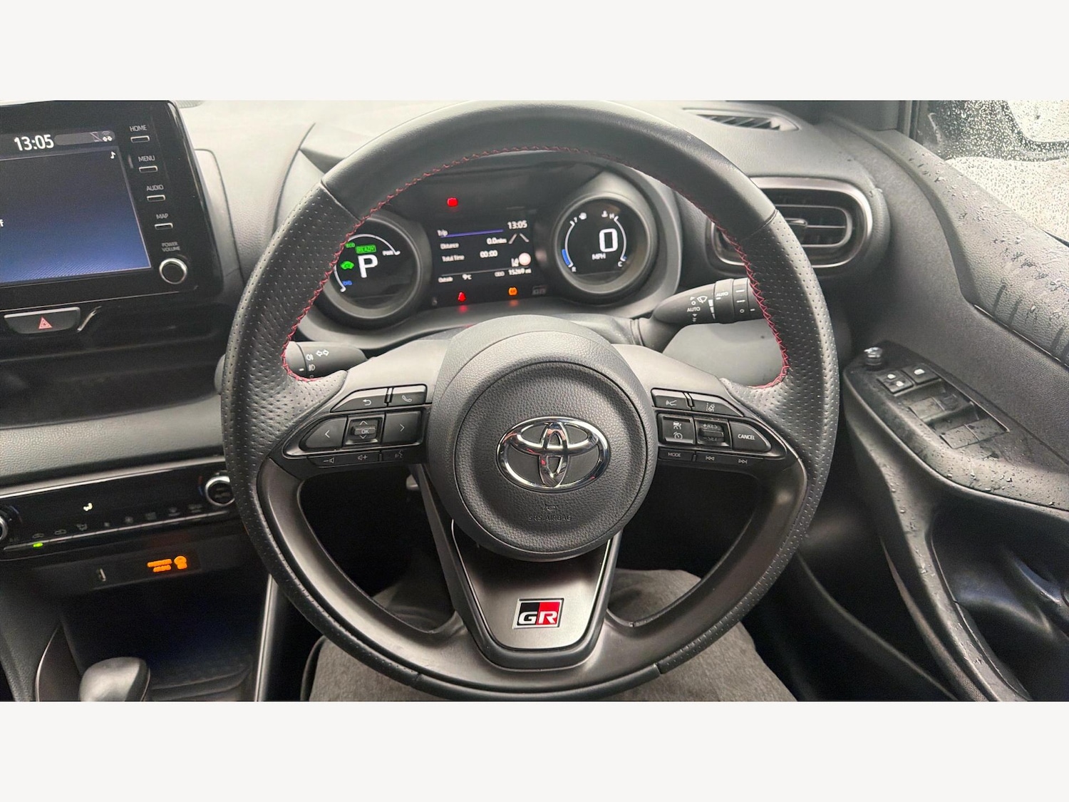 Used Toyota Yaris 2023 for sale - 77439723: Photo 8