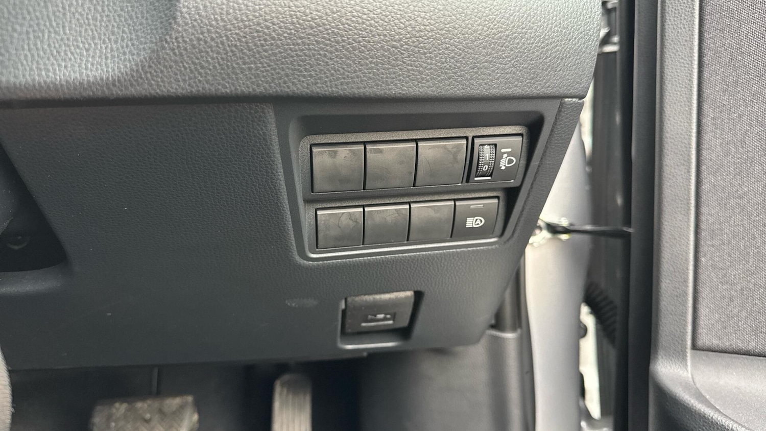 Used Toyota Yaris 2025 for sale - 76964505: Photo 36