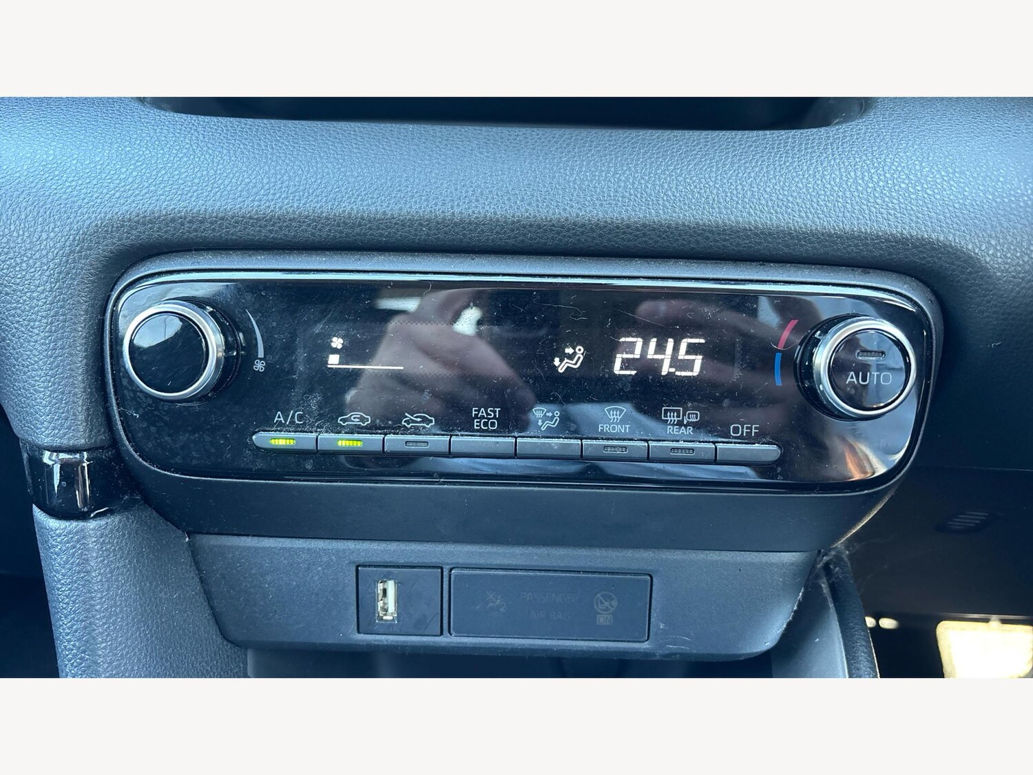 Used Toyota Yaris 2023 for sale - 77440288: Photo 30