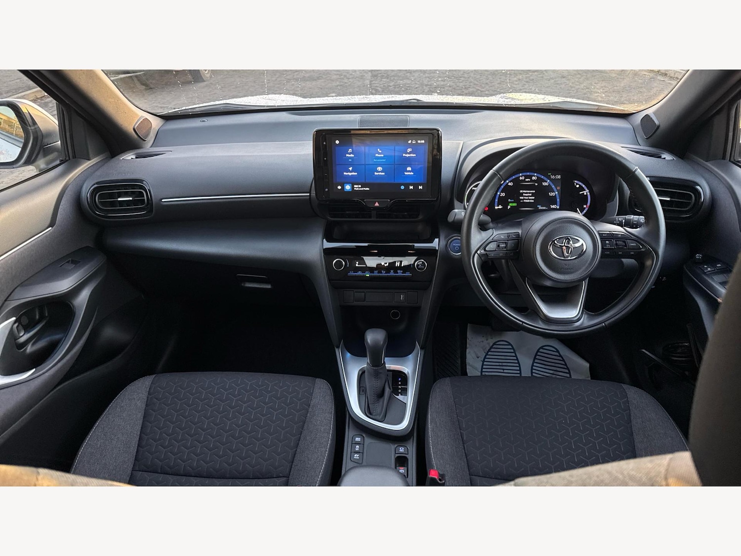 Used Toyota Yaris Cross 2023 for sale - 77456139: Photo 7