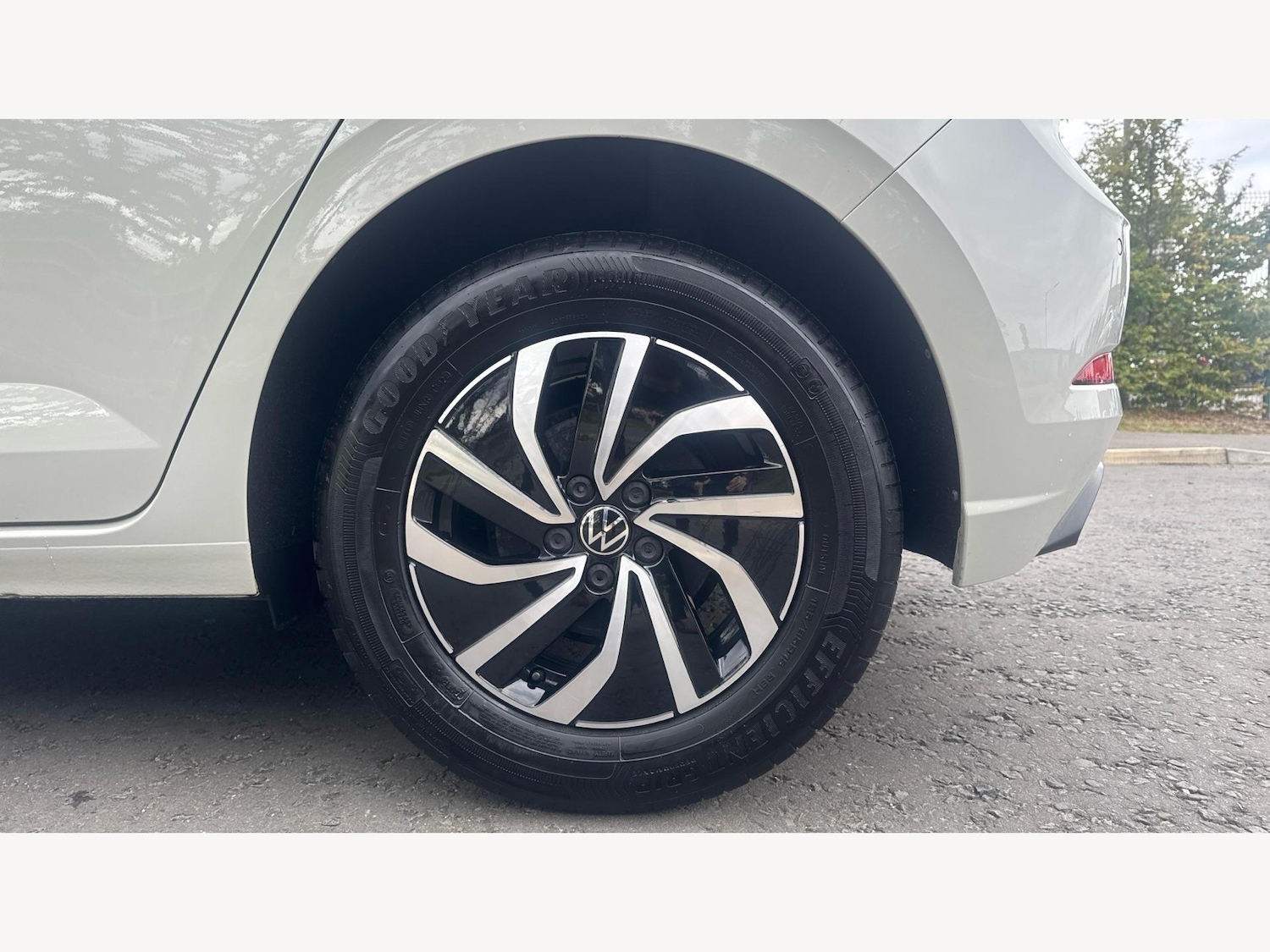 Used Volkswagen Polo 2024 for sale - 76432914: Photo 20