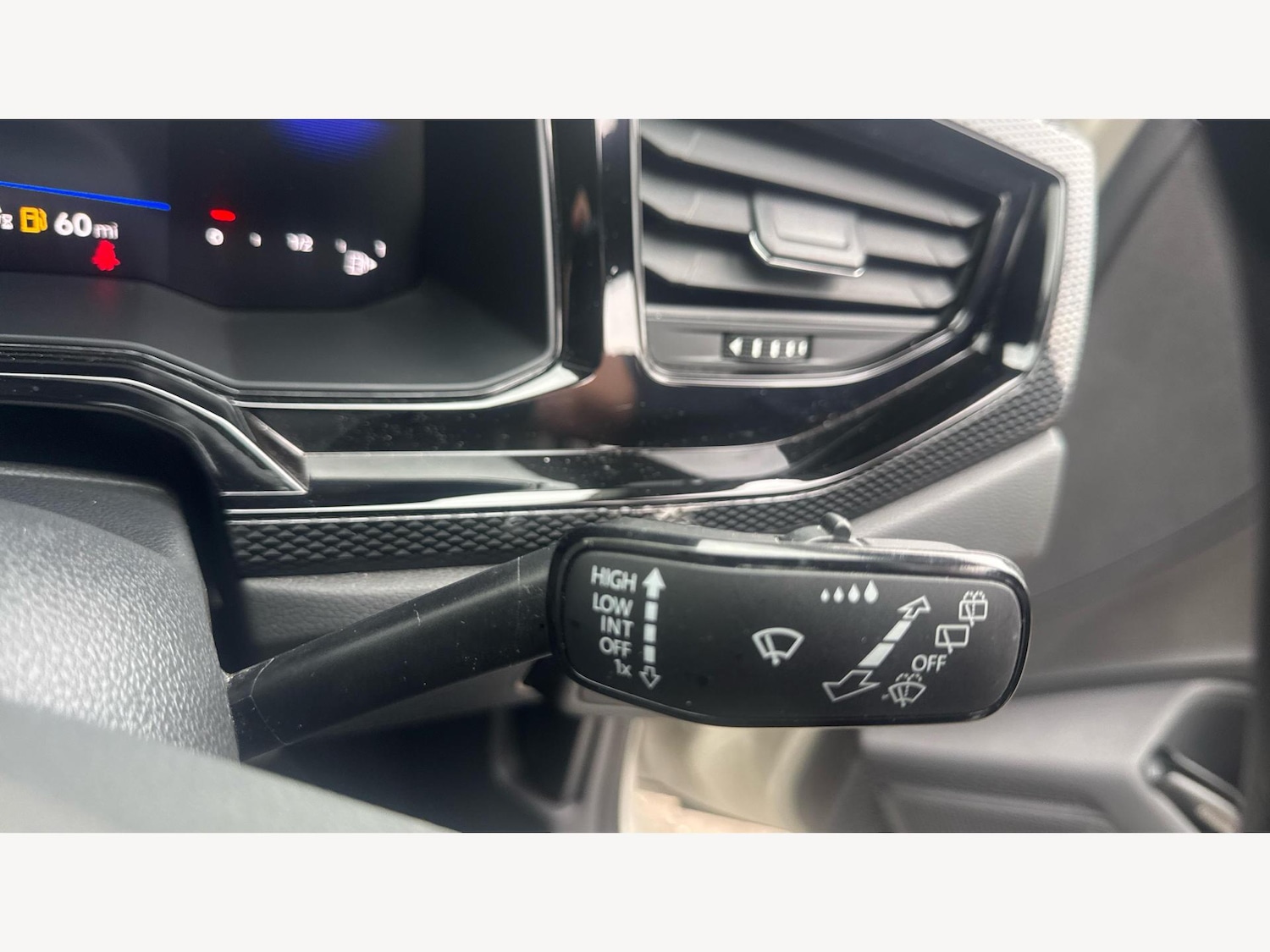 Used Volkswagen Polo 2024 for sale - 76432914: Photo 26