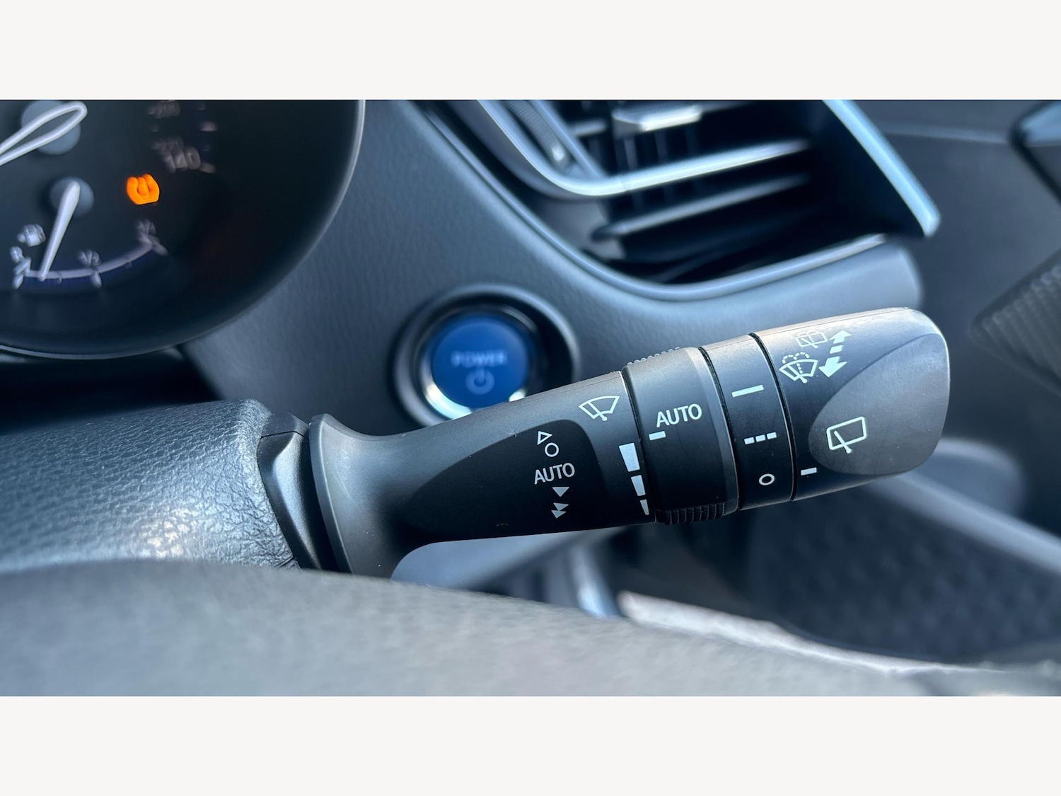 Used Toyota C-HR 2020 for sale - 76690036: Photo 32