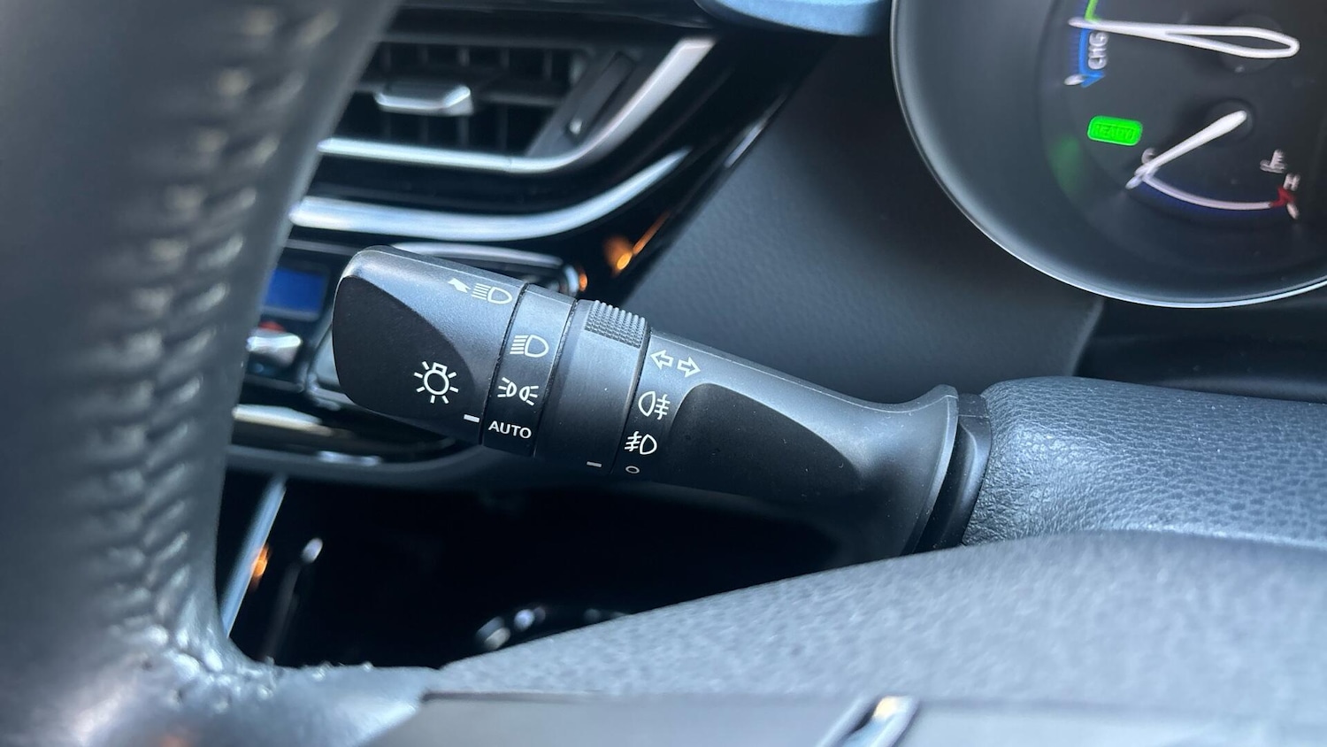 Used Toyota C-HR 2020 for sale - 76690036: Photo 33