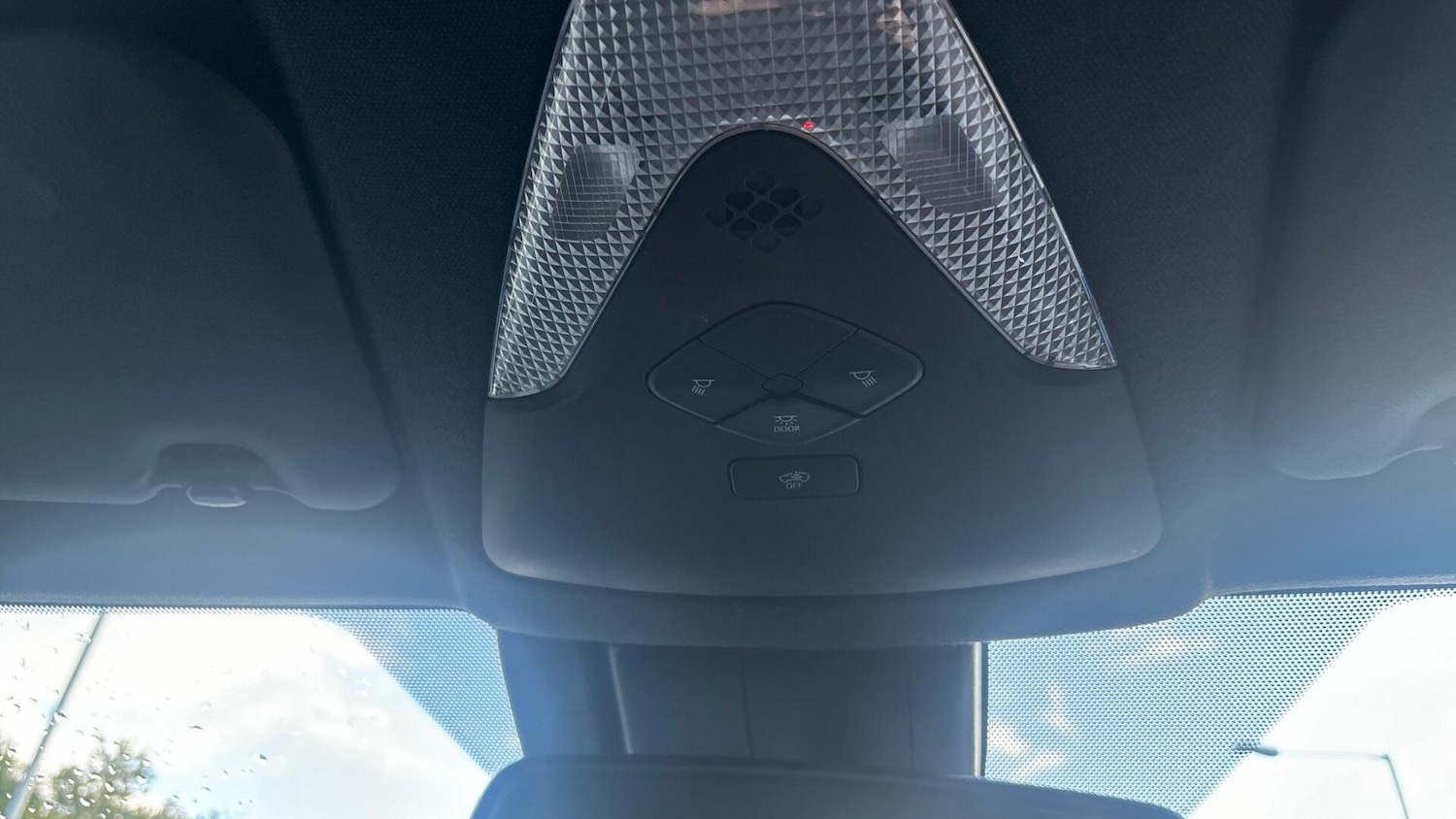 Used Toyota C-HR 2020 for sale - 76690036: Photo 38