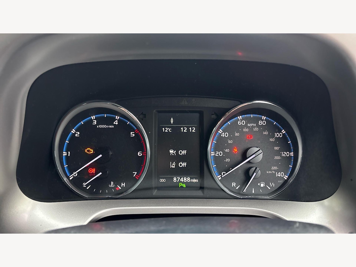 Used Toyota RAV4 2017 for sale - 76592066: Photo 11