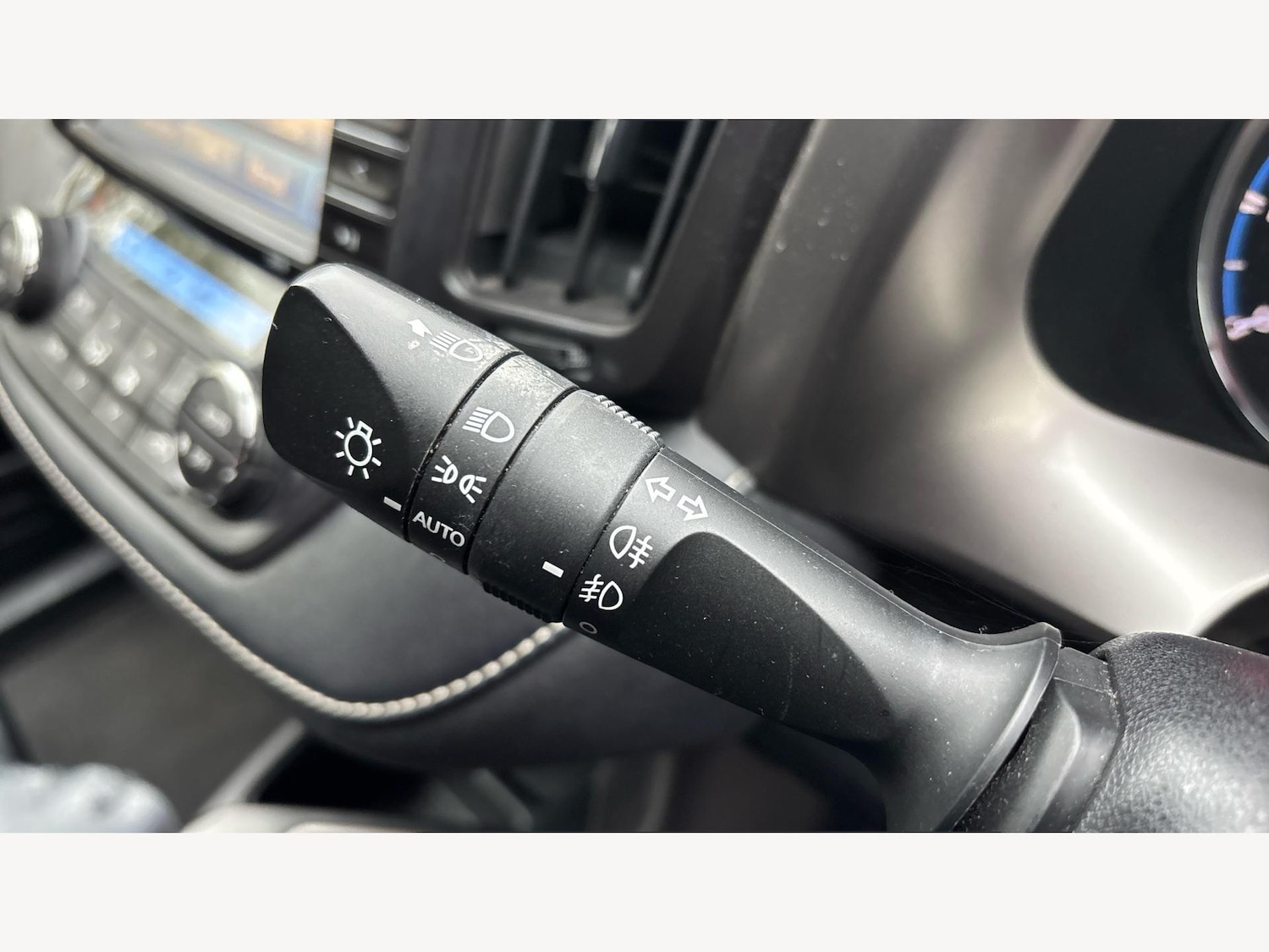 Used Toyota RAV4 2017 for sale - 76592066: Photo 25