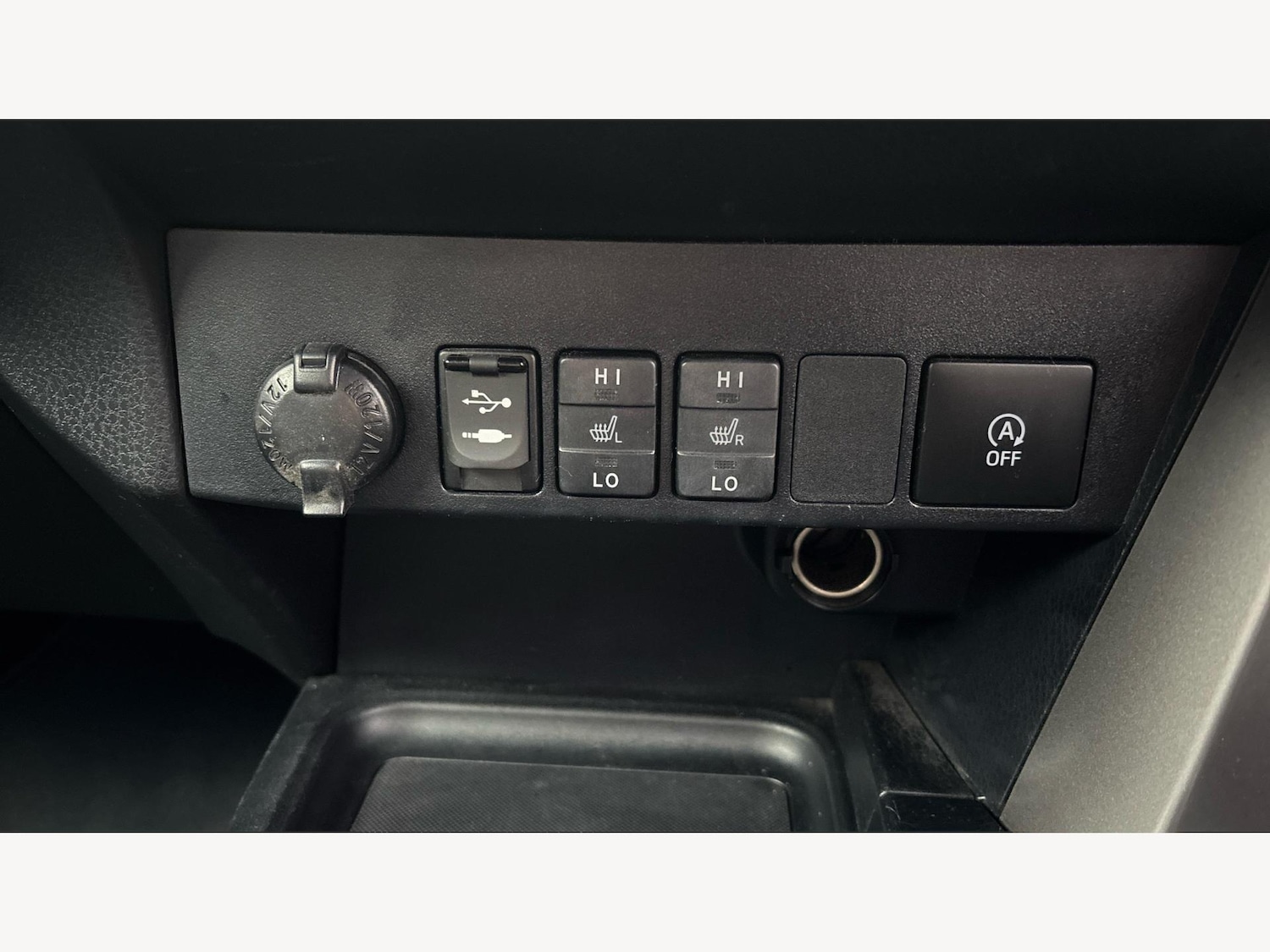 Used Toyota RAV4 2017 for sale - 76592066: Photo 31