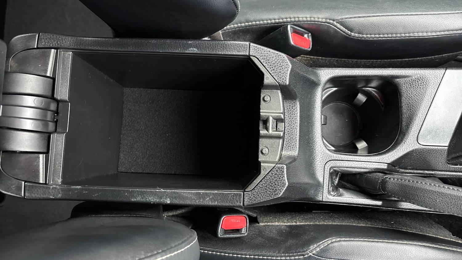 Used Toyota RAV4 2017 for sale - 76592066: Photo 35