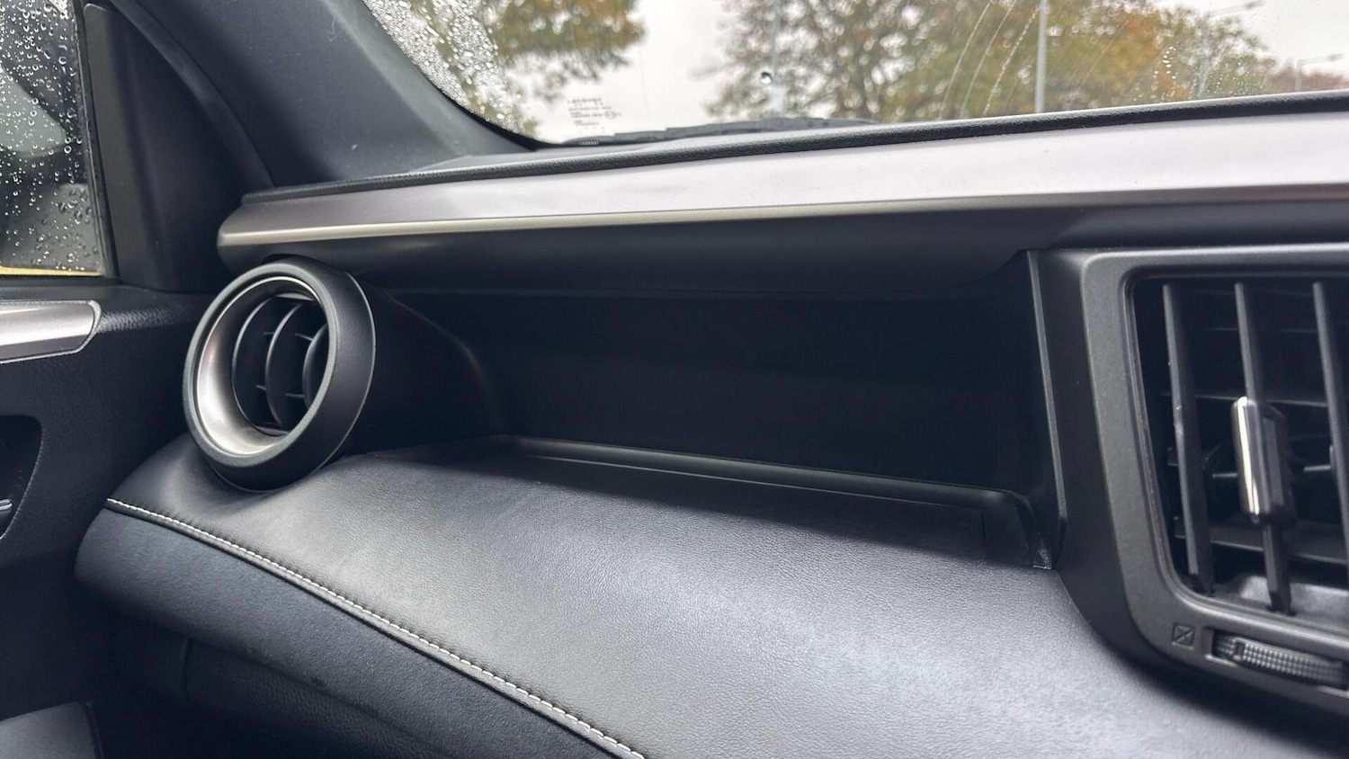 Used Toyota RAV4 2017 for sale - 76592066: Photo 36