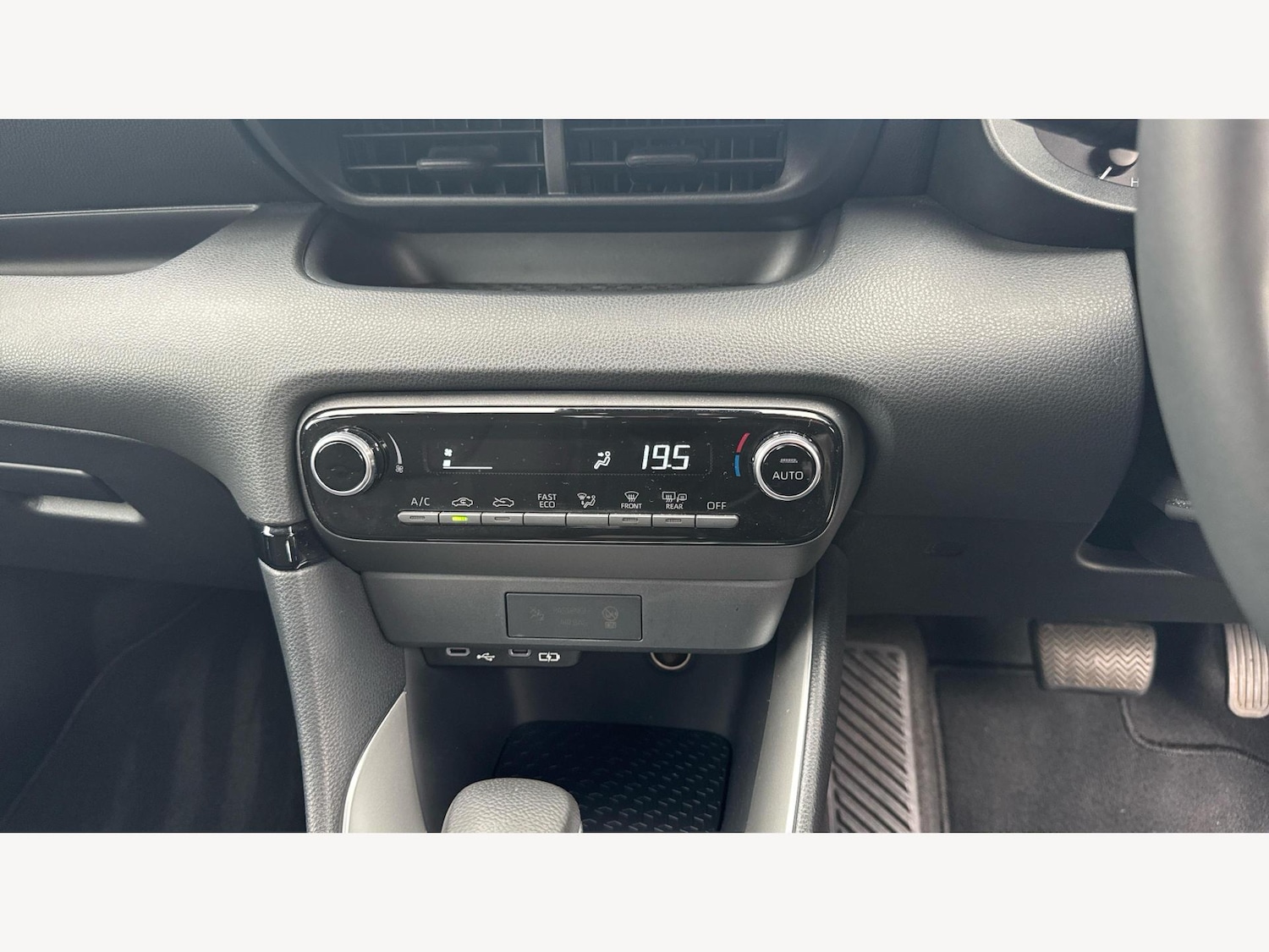 Used Toyota Yaris 2024 for sale - 76318071: Photo 22