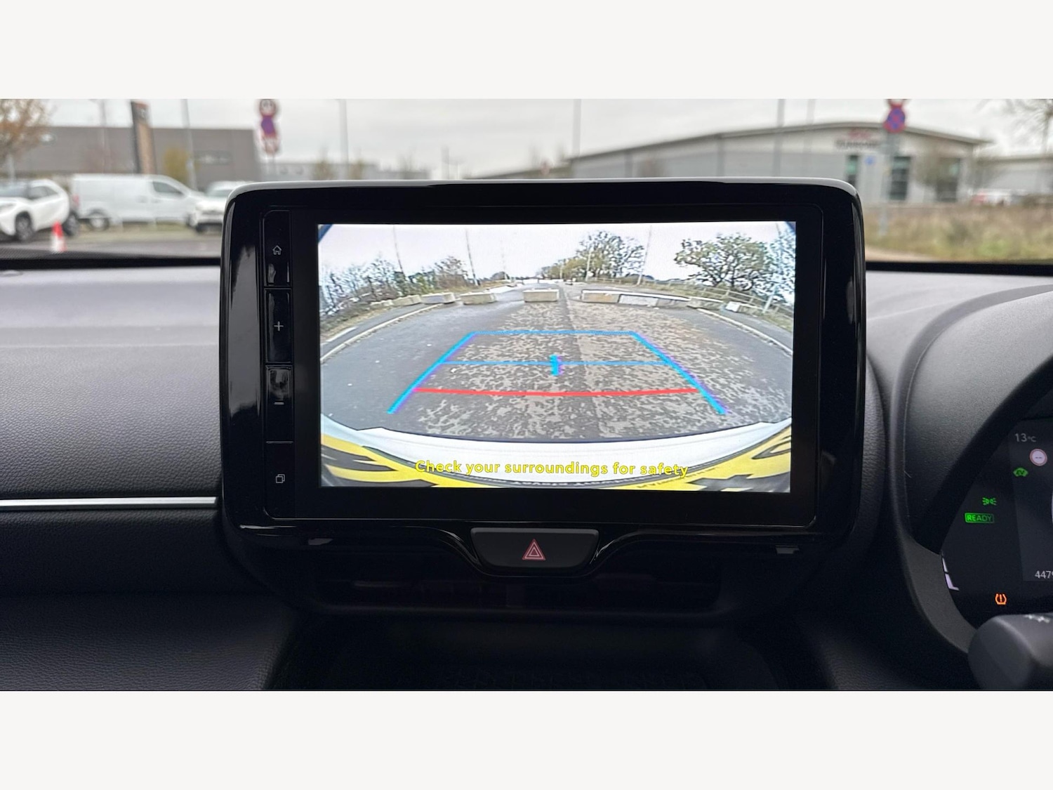 Used Toyota Yaris Cross 2024 for sale - 77993552: Photo 31