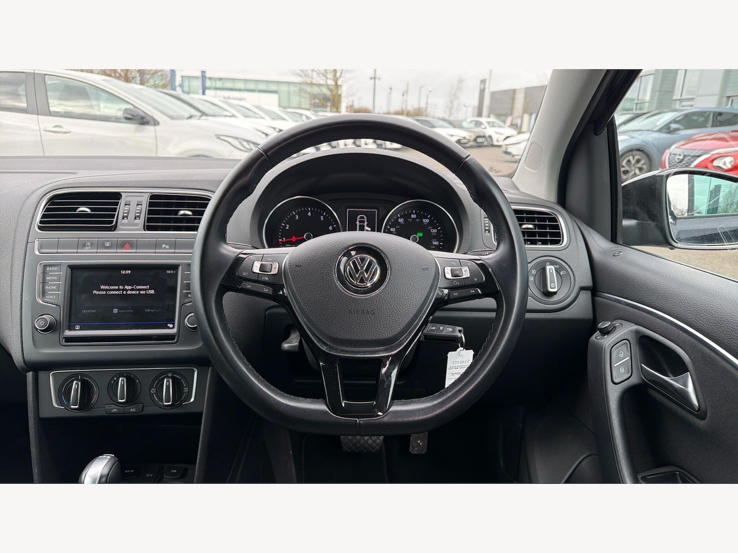 Used Volkswagen Polo 2016 for sale - 78156739: Photo 10