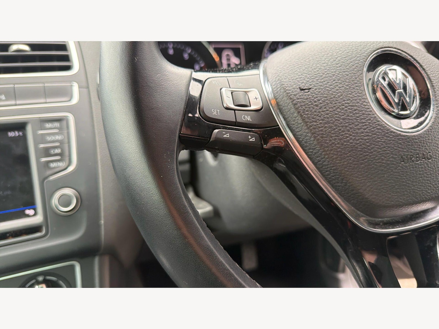 Used Volkswagen Polo 2016 for sale - 78156739: Photo 28