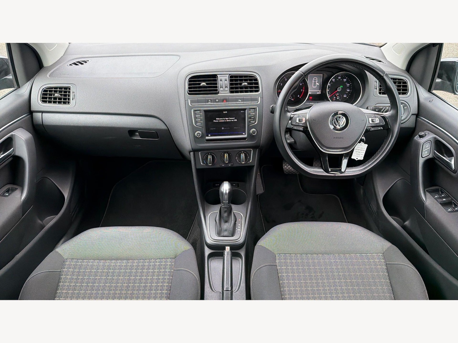 Used Volkswagen Polo 2016 for sale - 78156739: Photo 33