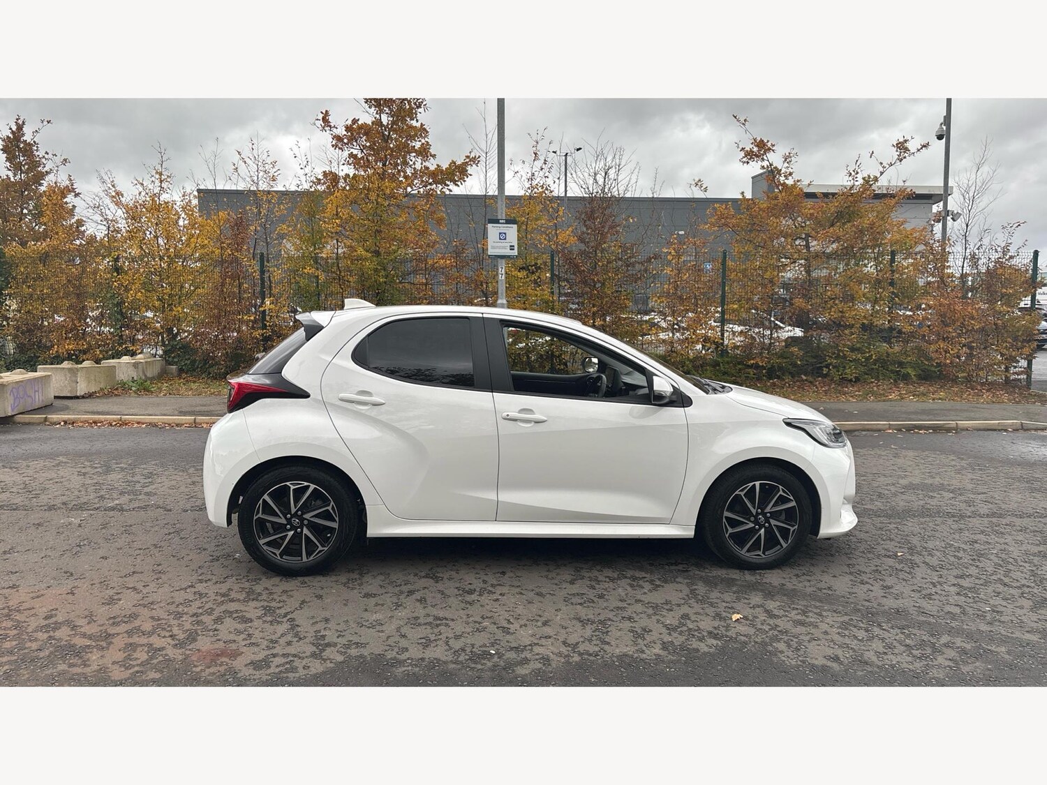 Used Toyota Yaris 2023 for sale - 76527904: Photo 18