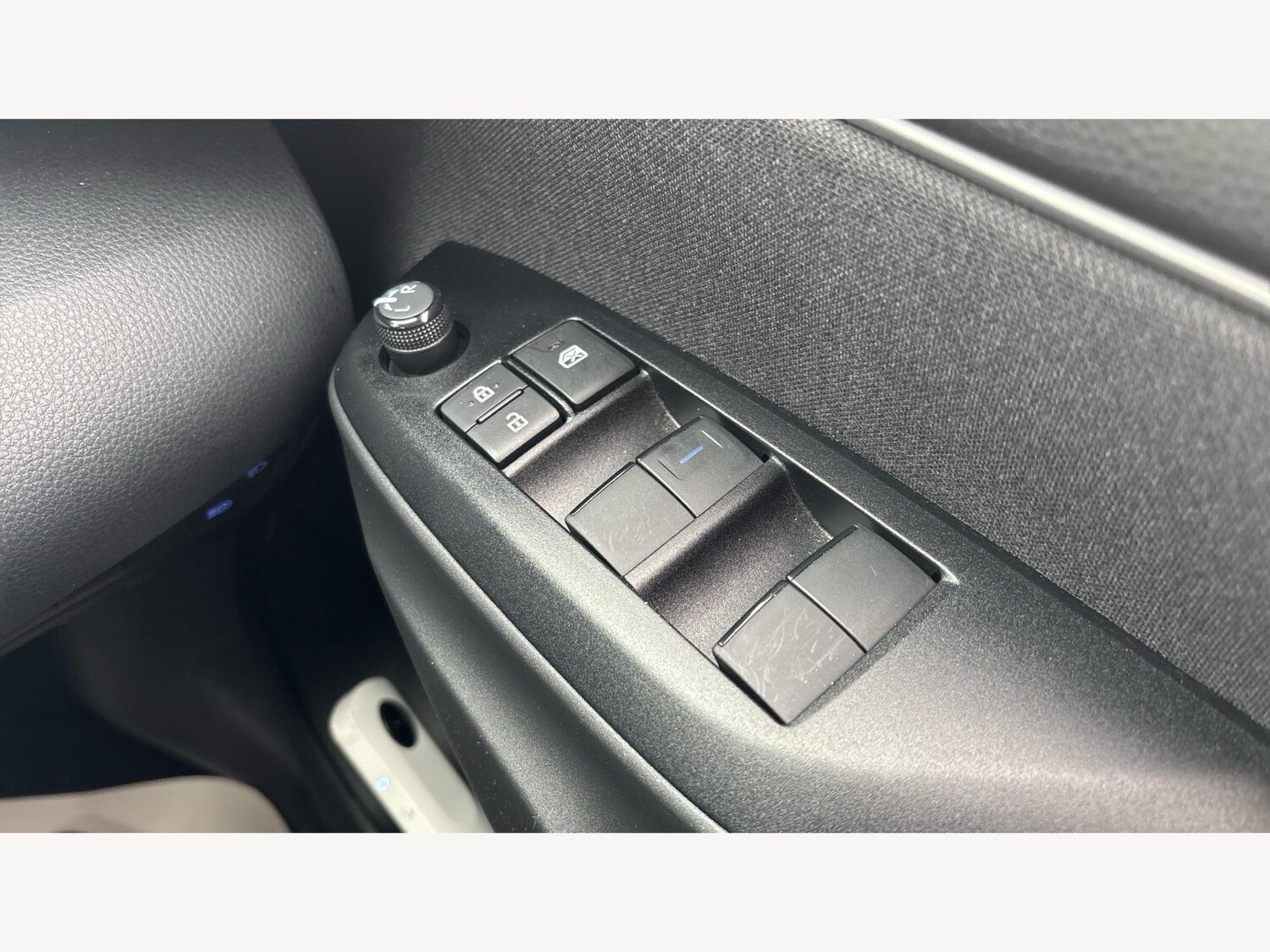 Used Toyota Yaris 2023 for sale - 76527904: Photo 26