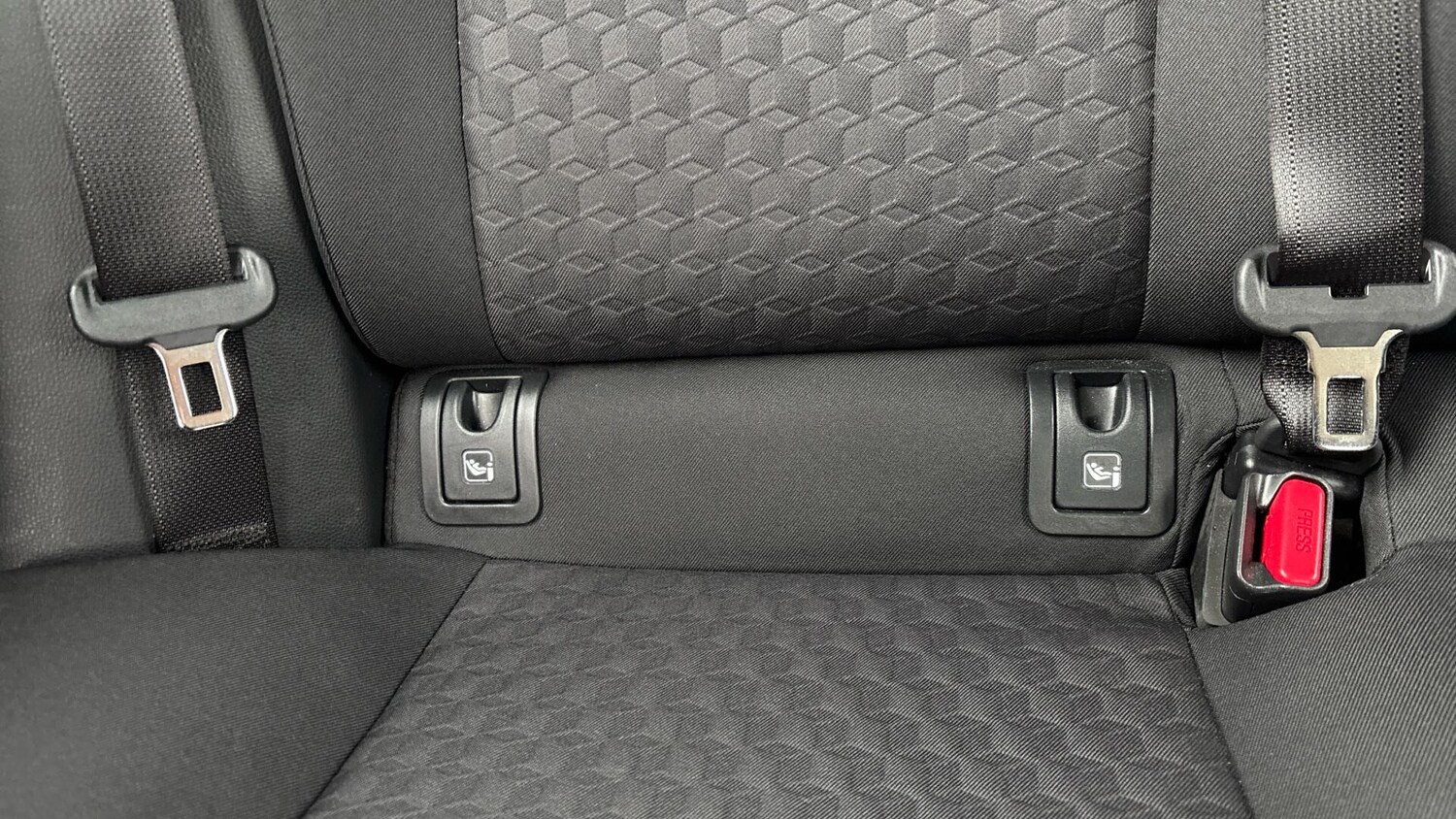 Used Toyota Yaris 2023 for sale - 76527904: Photo 42