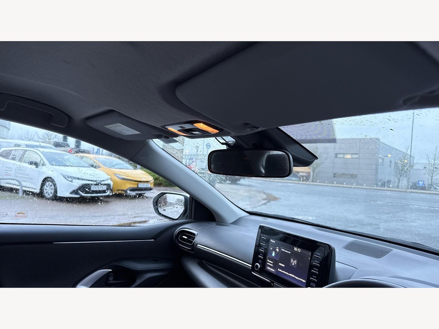 Used Toyota Yaris for sale - 77784579: Photo 24