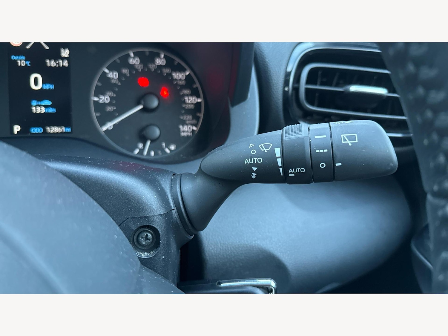 Used Toyota Yaris for sale - 77784579: Photo 28