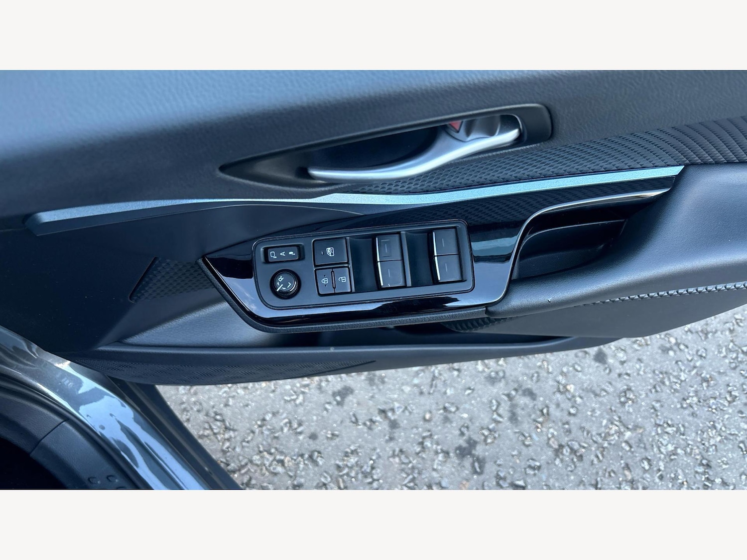 Used Toyota C-HR 2020 for sale - 76388300: Photo 29