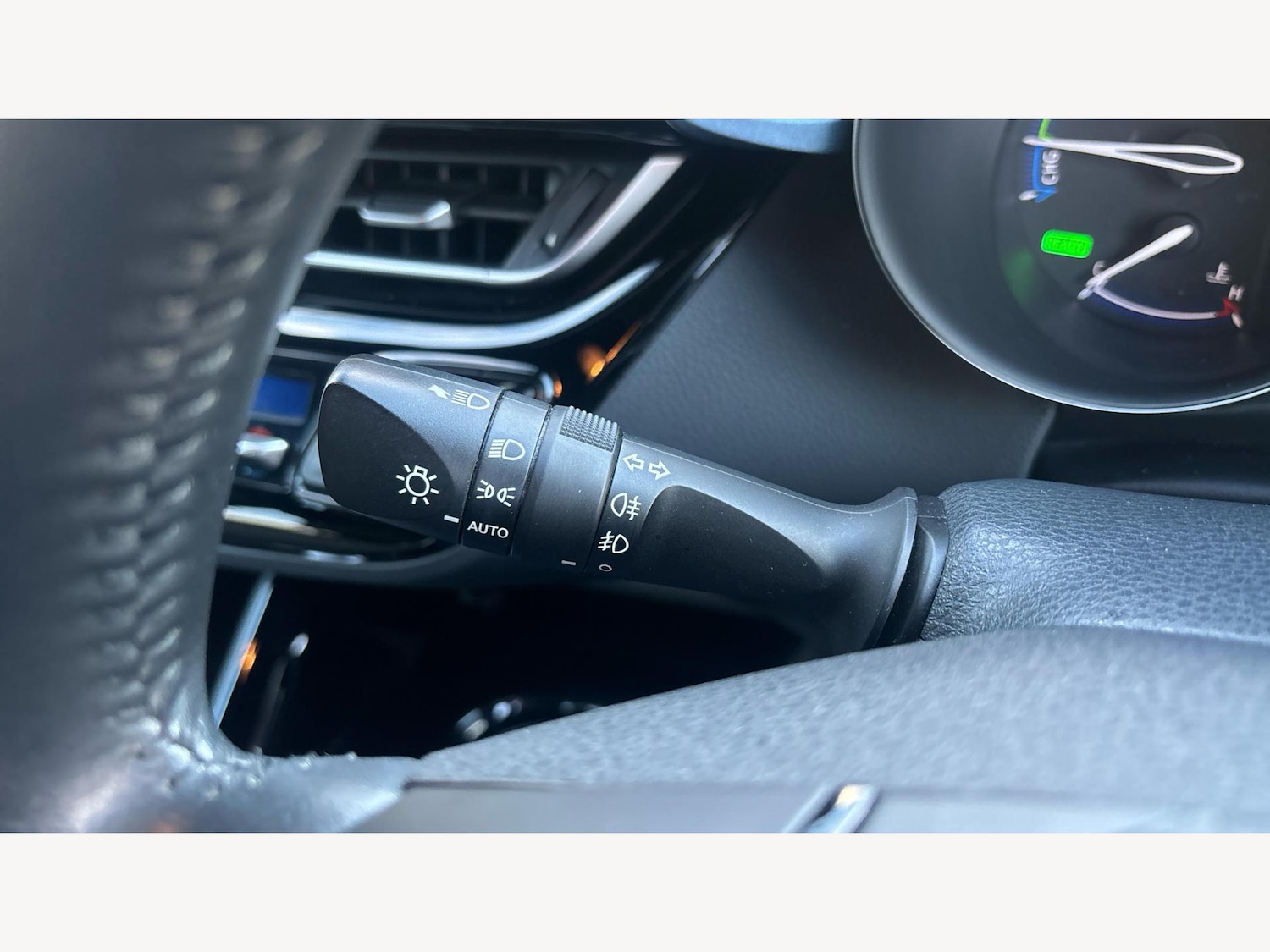 Used Toyota C-HR 2020 for sale - 76388300: Photo 33