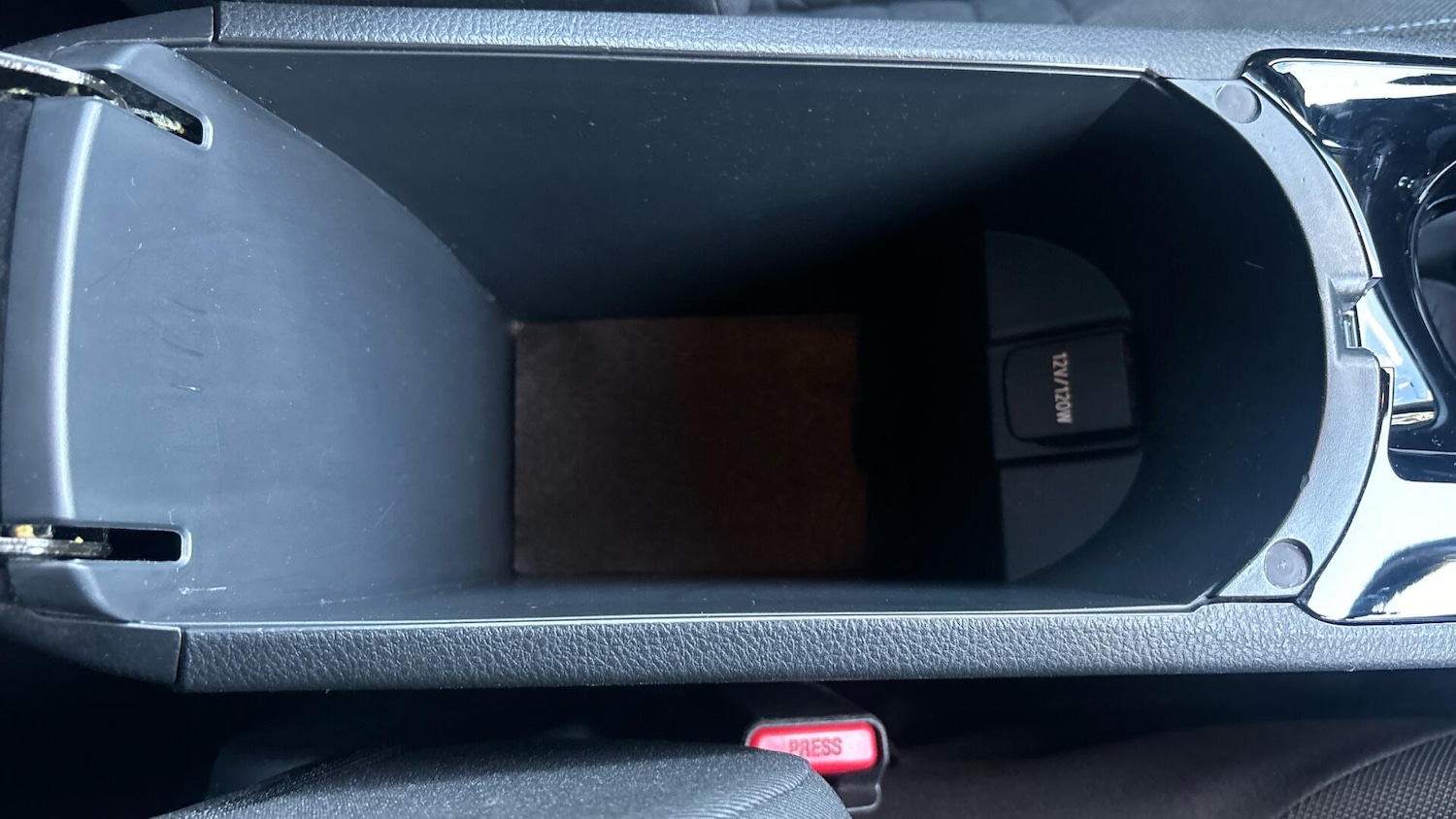 Used Toyota C-HR 2020 for sale - 76388300: Photo 37